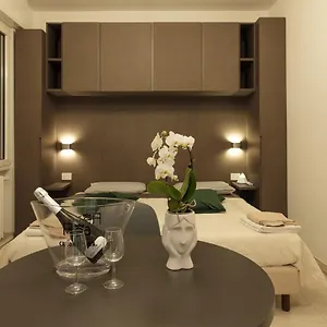 https://zeus-08-splendido-monolocale-zona-san-siro.it-lombardy.com